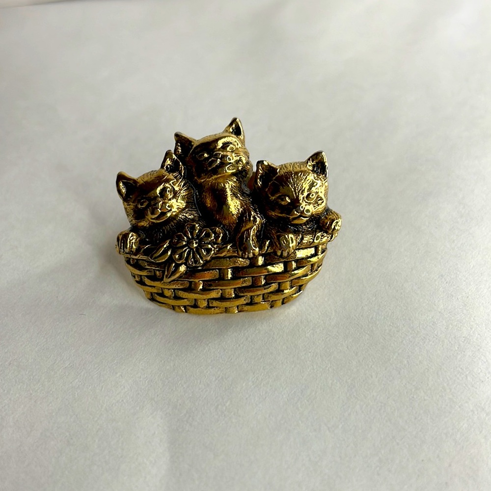 Vintage 3 gold Kittens Pin